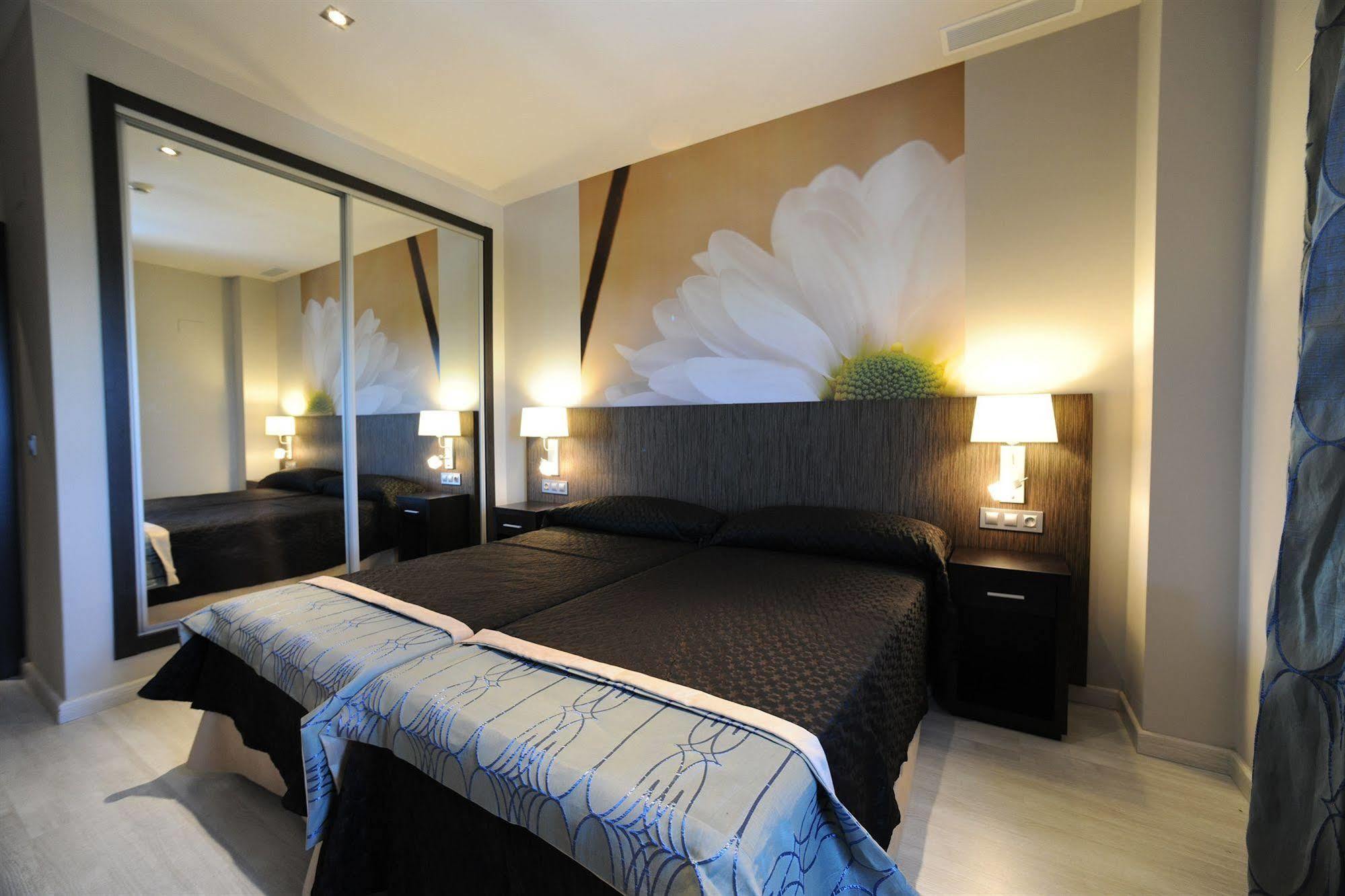Leo Deluxe Punta Umbria (Adults Only)公寓 外观 照片